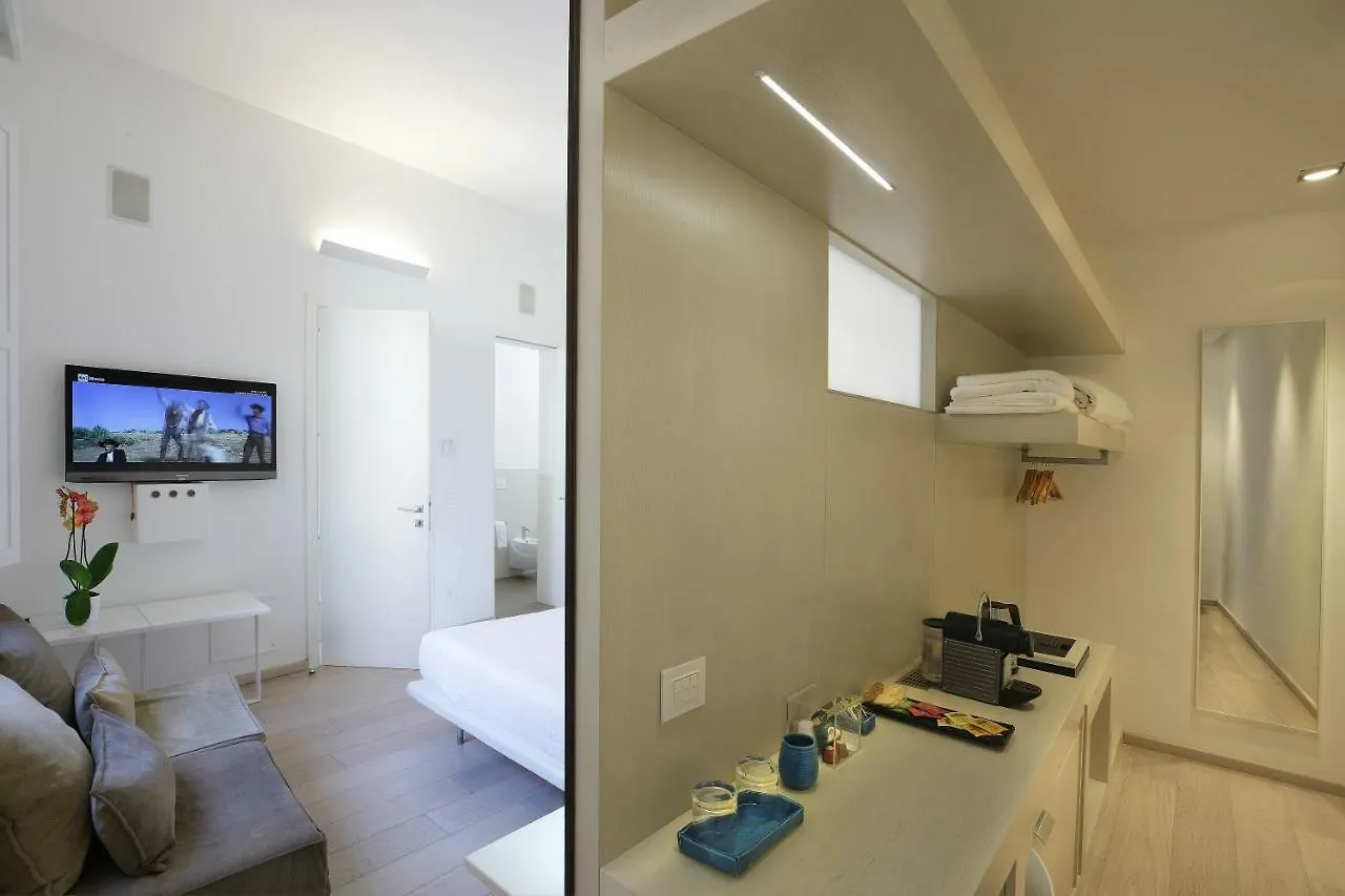 Santacroce Luxury Rooms Lecce Guest house